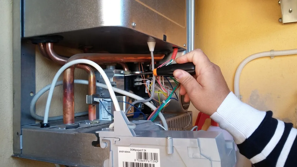 Dlaczego bojler elektryczny ariston nie grzeje wody mimo ustawionego