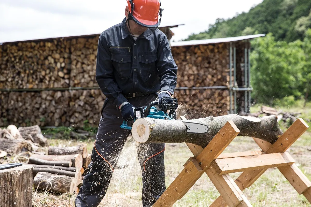 Dlaczego pilarka łańcuchowa stihl nie tnie prosto mimo naostrzonego